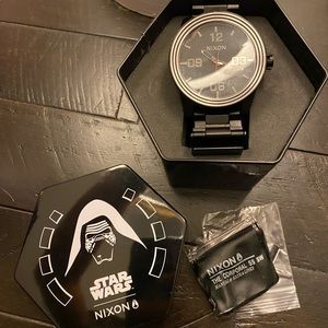 Rare Nixon Corporal SS Kylo Ren Watch